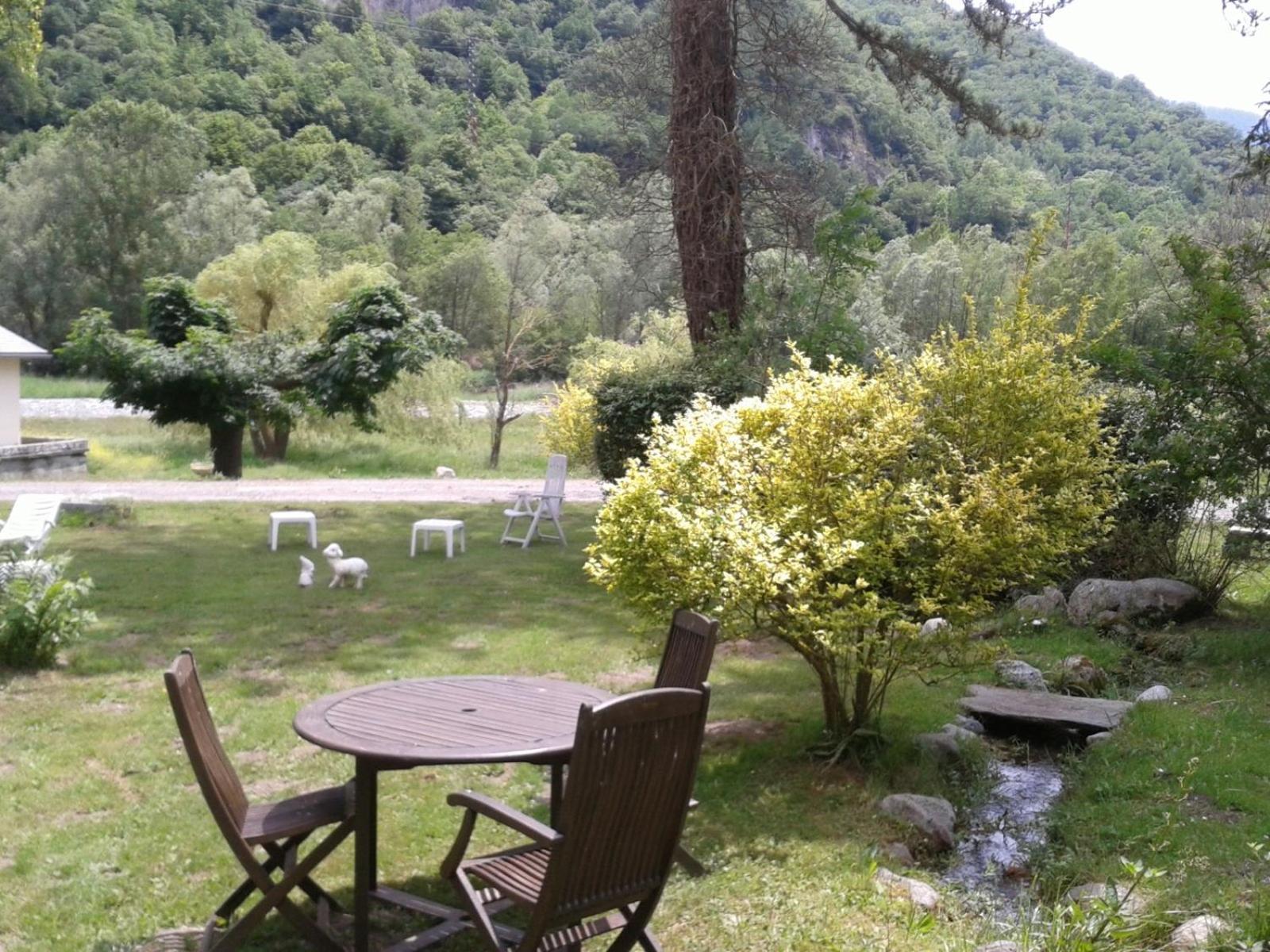 Hotel Du Val D'Aure Cadéac Kültér fotó
